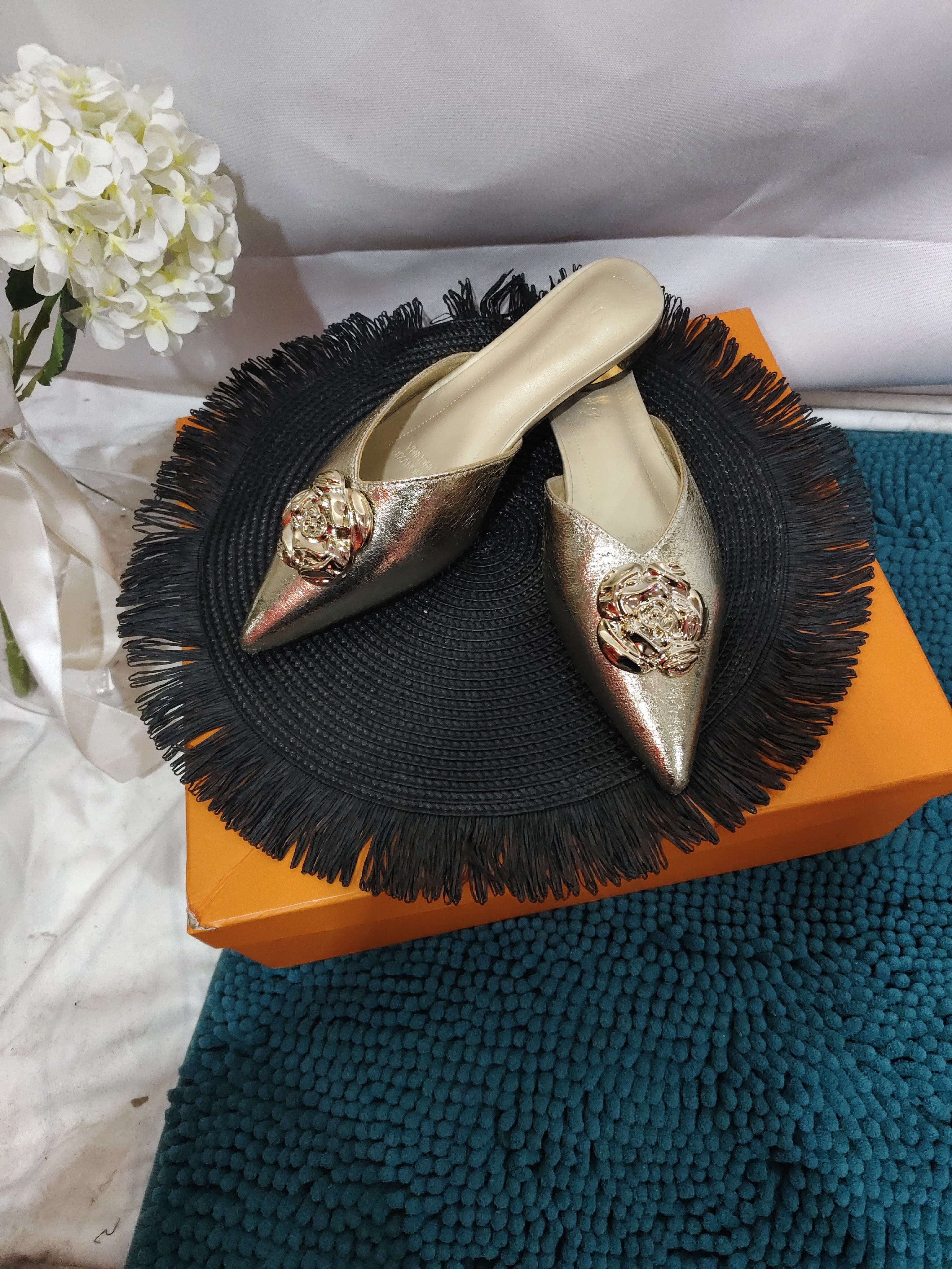 2025women's New Shoes For Spring Fashion Style Metal