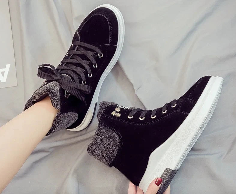 Women's casual sneakers; winter sneakers with plush fur; warm women's shoes; women's shoes with lacing women's shoes on Fashion