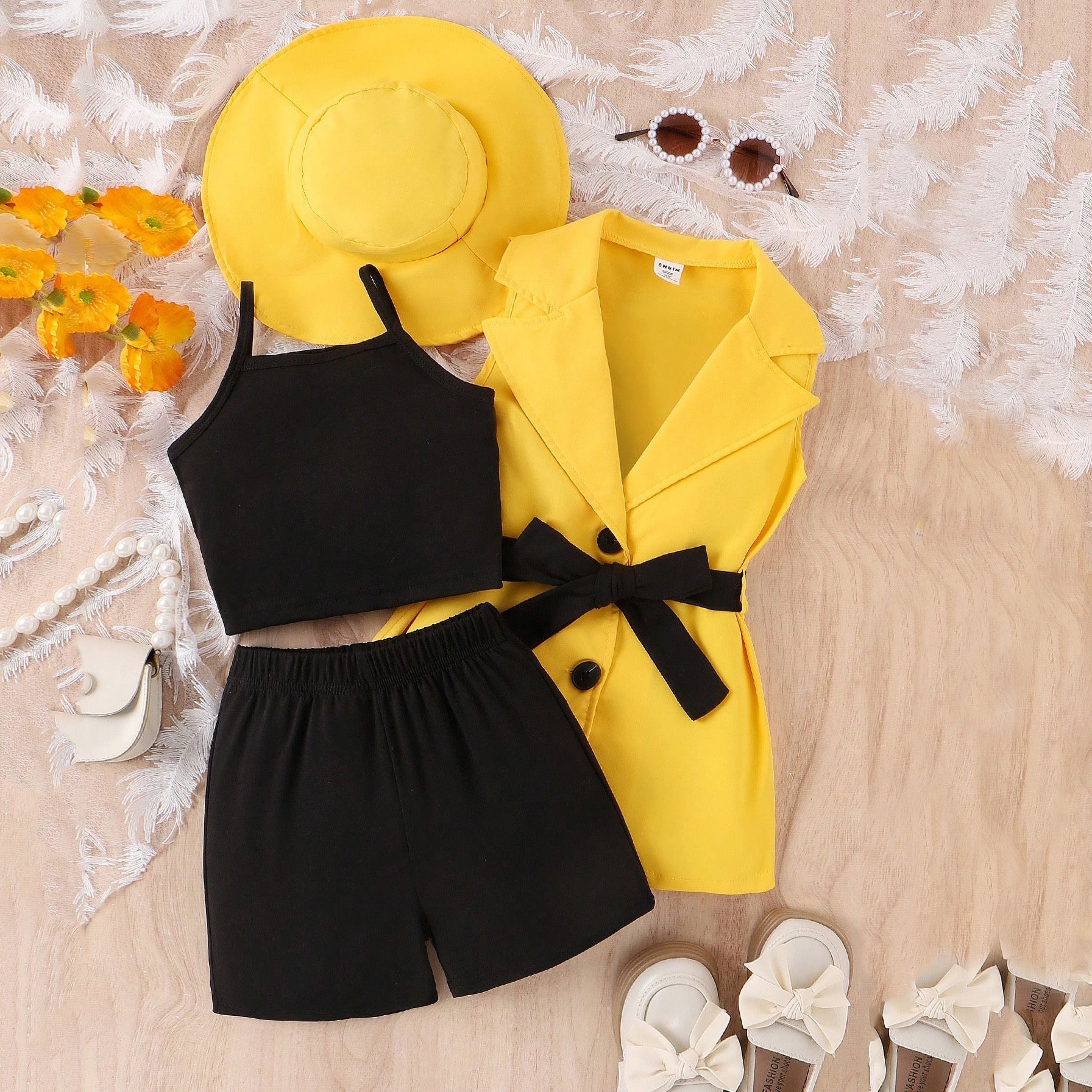 Girls suits for small and medium-sized children: suspender bottom + shorts + sleeveless suit jacket + hat 4Pcs set