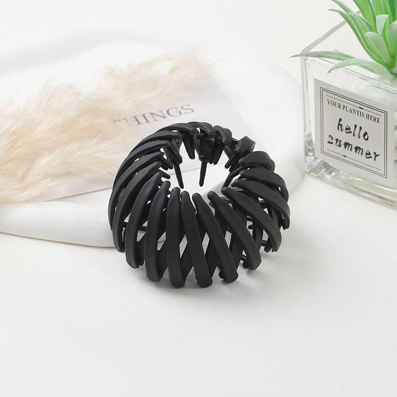 Women's Korian Hair Claw