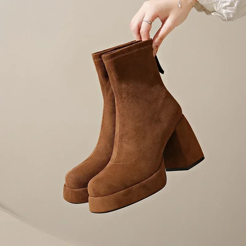 2024 Women's Fashion High-heeled Boots Winter New British Style Soft Sole Anti-slippery Catwalk Versatile Keep Warm Leather Shoe
