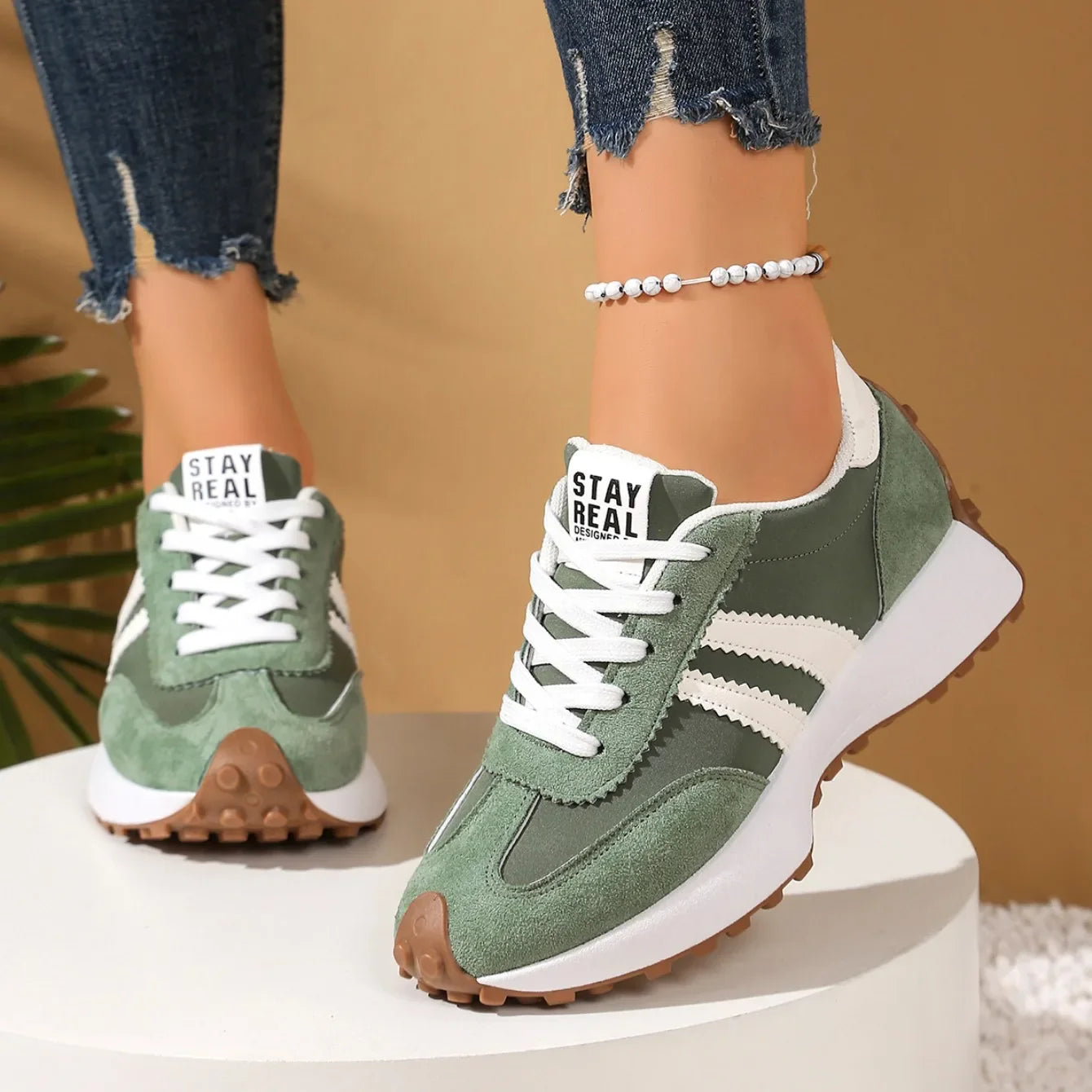 Women Sneakers Retro Casual Flat Bottom Round Toe Sports Shoes Spring Autumn New Style Versatile Fashionable Designer Shoes