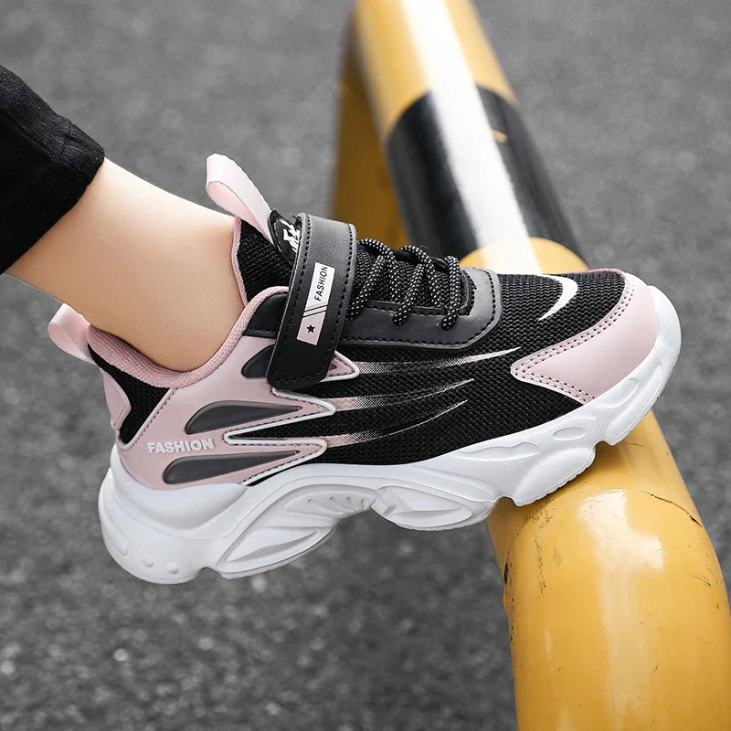 Children's Sports Shoes Summer Classic Outdoor Mesh Breathable Anti Slip Lightweight Running Shoes for Boys and Girls