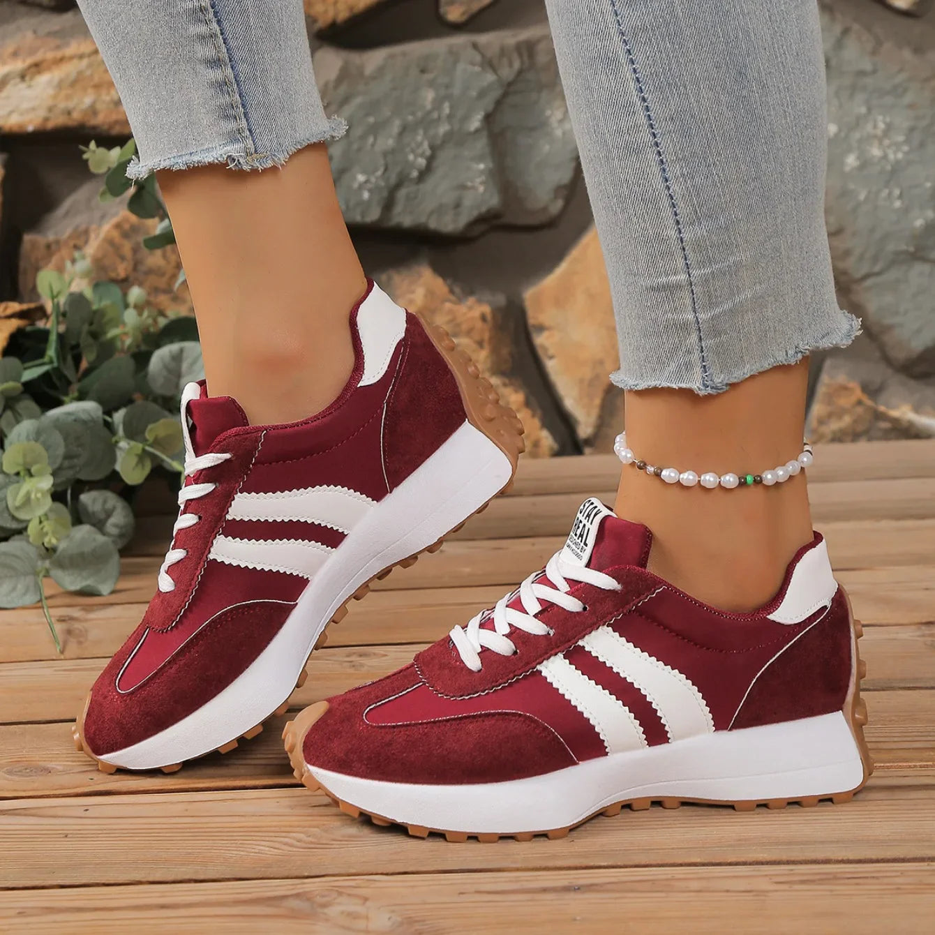 Women Sneakers Retro Casual Flat Bottom Round Toe Sports Shoes Spring Autumn New Style Versatile Fashionable Designer Shoes