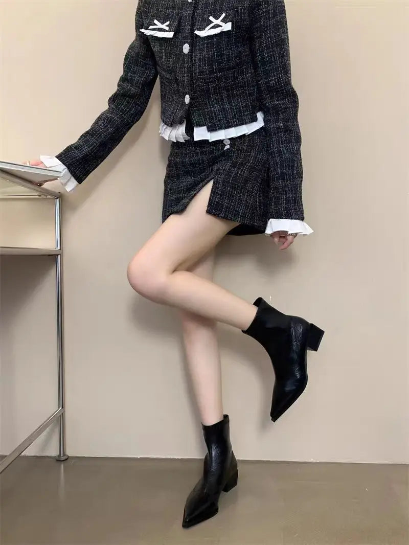 Women Pointed Ankle Boots Mid Heels Pointed Leather Sexy Chelsea Boots Trend Design Winter New Pumps Designer Short Botas Mujer