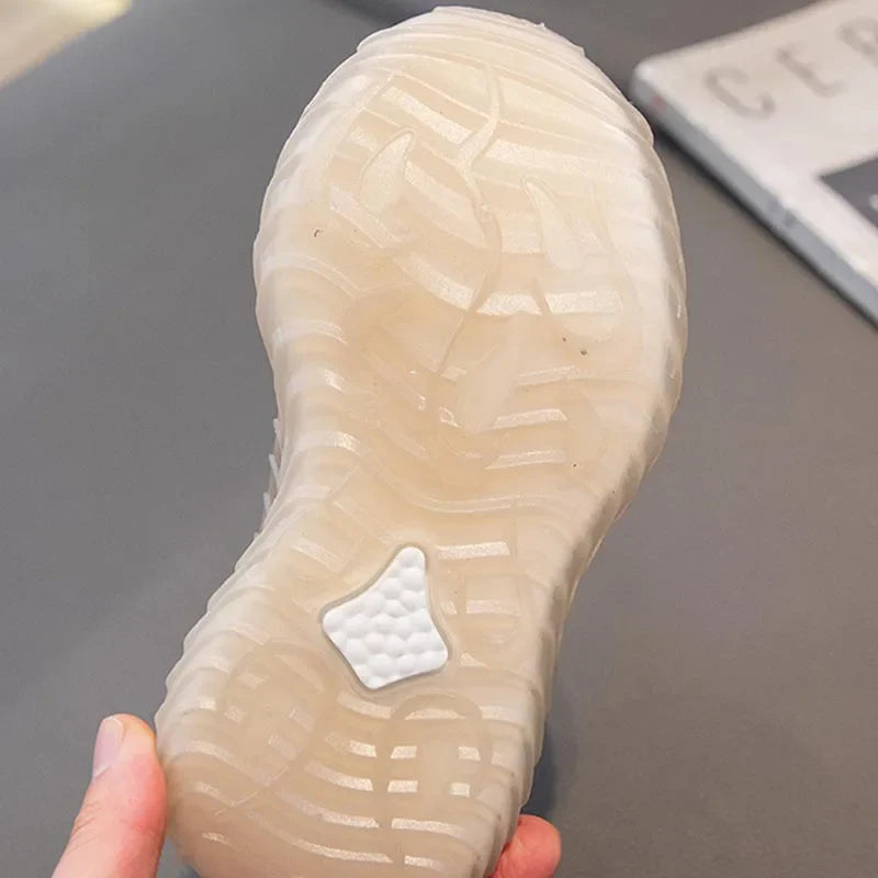 Children's Coconut Shoes Autumn Styles Boys Sneakers Breathable Mesh Shoes Fly Weaving Girls Casual Shoes Soft Sole baby