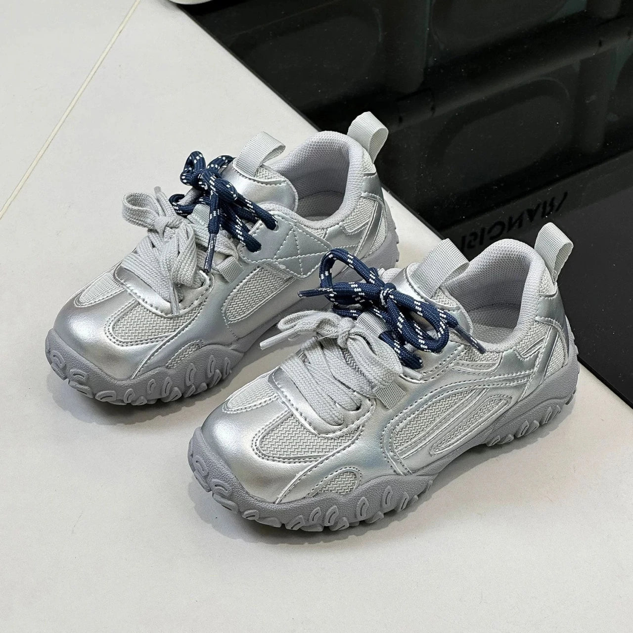 Boys Girls Skate Sneakers 2025 New Autumn Toddler Walking Shoes Soft Sole Non-slip Versatile School Outdoor Mountain Trainers