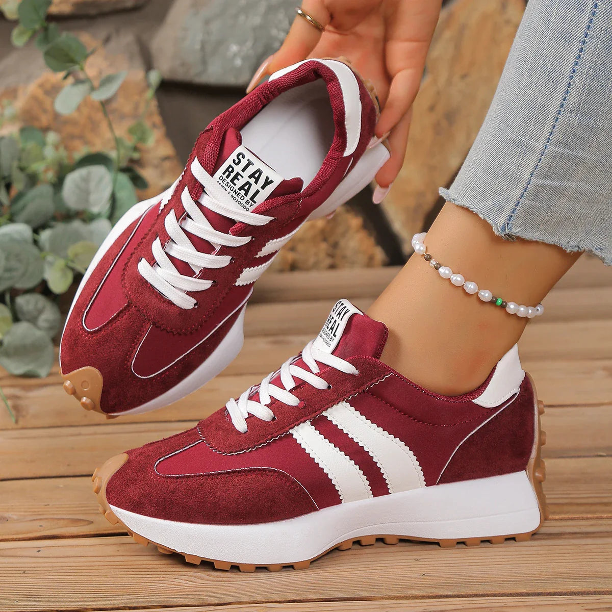Women Sneakers Retro Casual Flat Bottom Round Toe Sports Shoes Spring Autumn New Style Versatile Fashionable Designer Shoes