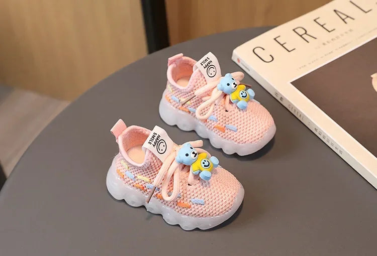 Fashion Children's Luminous Sneakers LED Flashing Shoes for Girls Baby Casual Shoes Spring Autumn Hot Sale Toddler Sports Shoes