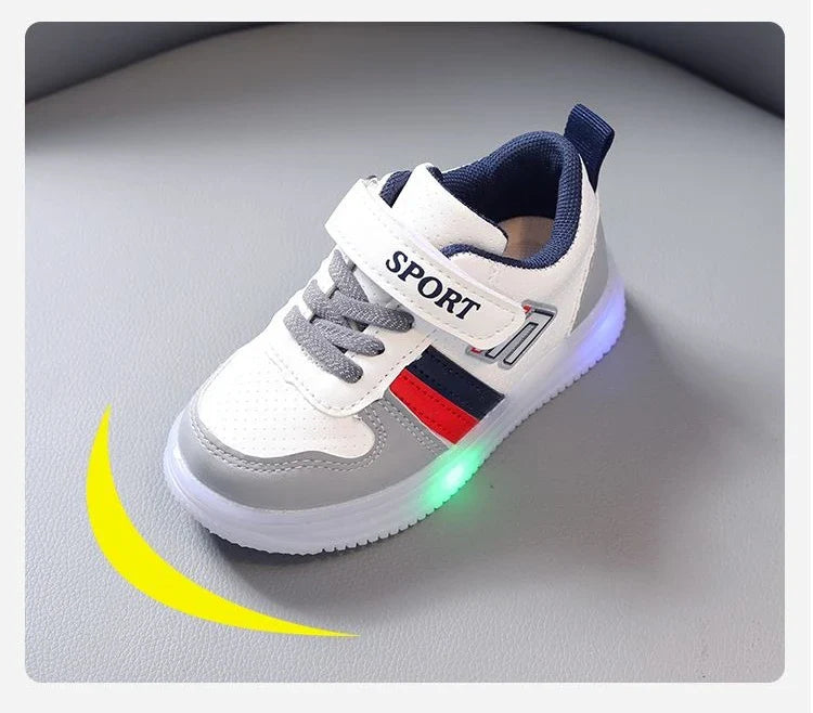 Boys Sneakers Sensor Lights Luminous Board Shoes Lightweight Skateboard Sneaker Kids Toddler Shoe Girls Walking Sport Footwear