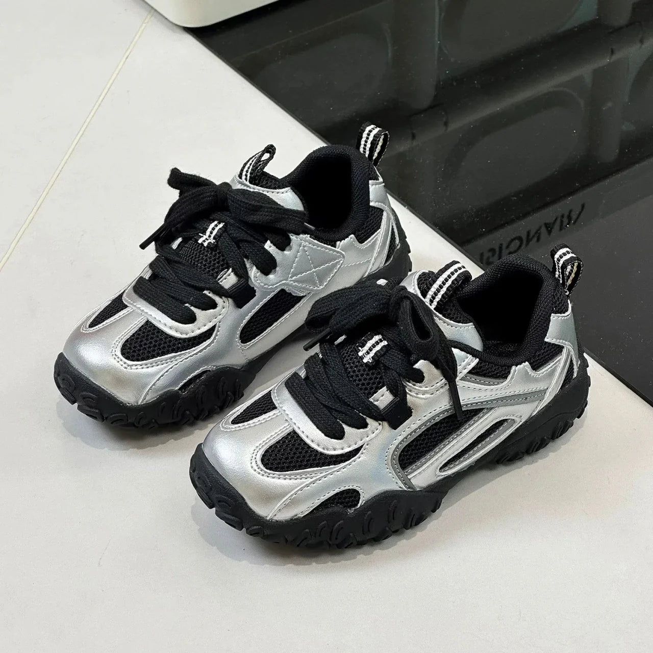 Boys Girls Skate Sneakers 2025 New Autumn Toddler Walking Shoes Soft Sole Non-slip Versatile School Outdoor Mountain Trainers
