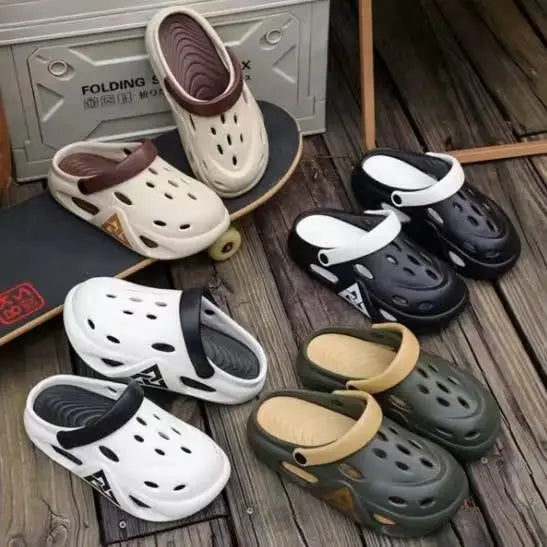 2026 New Sandals Men Beach Slippers Thick Sole Anti-Slip Sandals Water Shoes for Women Classic Mules Sneakers Sandal Outdoor
