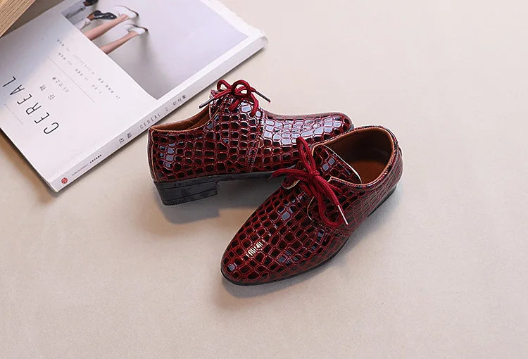 Children Boys Leather Shoes 2025 New Retro Fashion Lace Up Pointed Toe Dress Shoes Uniform Kids Oxford Performance Flats Shoes