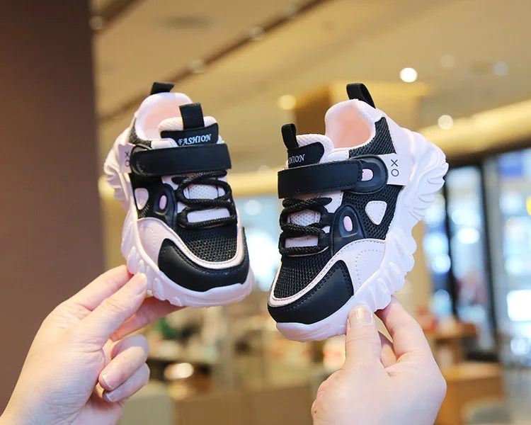 2025 New Spring Autumn Boys White Shoes Girls Breathable Mesh Casual Soft Sole Sneakers Kids Running Shoes Children Sports Shoes