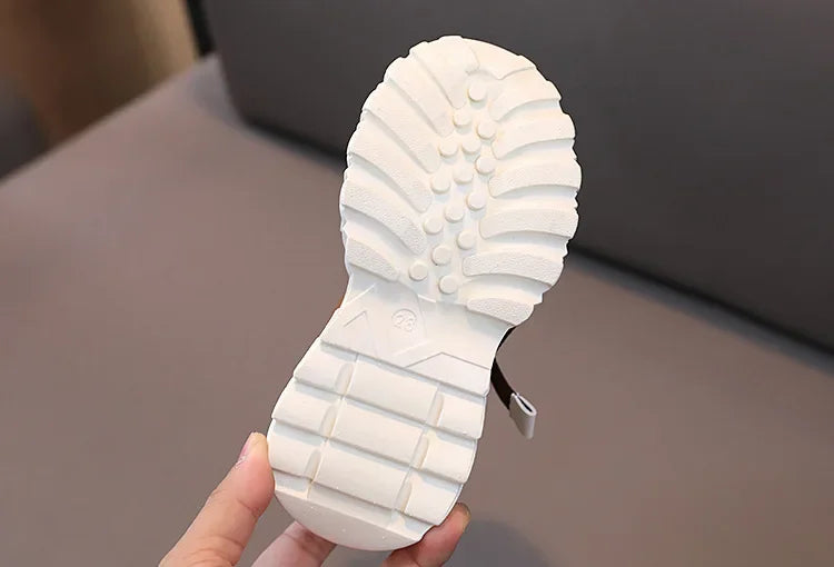 New Arrival Children Sneakers Pretty Silhouette Girl Running Shoes Pink Black Khaki Trendy Kids Shoes Boys Training Shoes