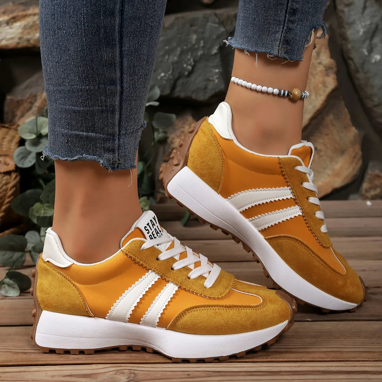 Women Sneakers Retro Casual Flat Bottom Round Toe Sports Shoes Spring Autumn New Style Versatile Fashionable Designer Shoes
