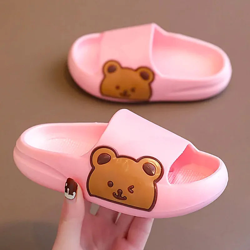 New Fashion Toddler Slippers Kids Cartoon Bear Beach Outdoor Flip Flops Boys Girls Cute Soft Sole Non-Slip Bathroom Home Shoes