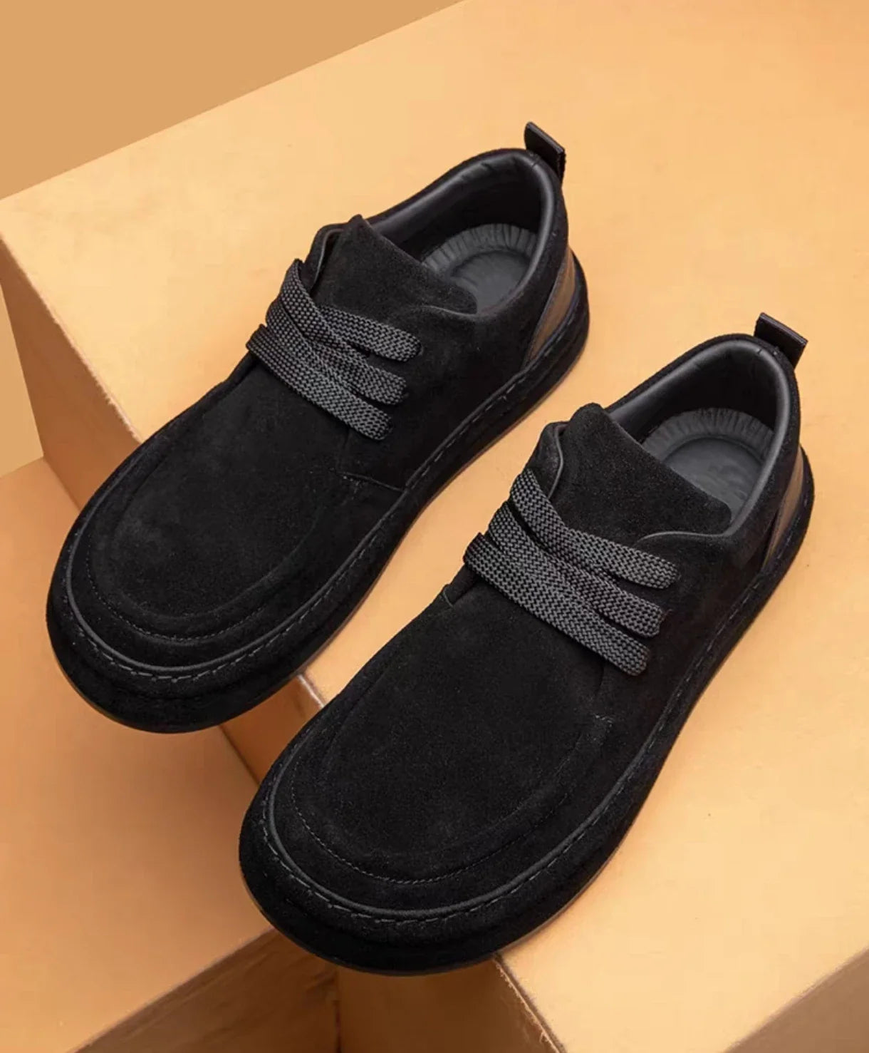 Men's Shoes Are Fashionable Brown Casual Shoes Made of Durable Suede Material Comfortable Walking Shoes Suitable for Daily Wear   (Available)