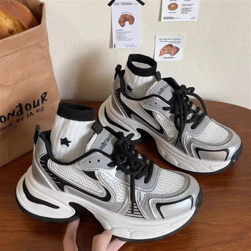 Women's Fashion Sneakers 2025 New Casual Running Sneakers Design Luxury Women's Shoes Breathable Tennis Shoes Platform Shoes