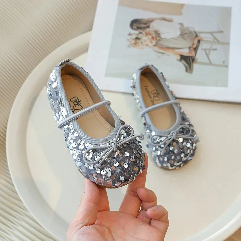 Girls' Shoes 2025 Spring New Fashion Little Girl Sequin Princess Shoes Soft Sole Girls' Shallow Mouth Single Shoes Breathable