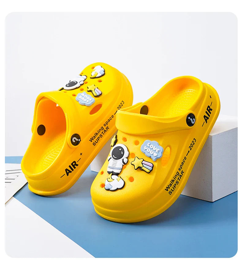 Kids Summer Sandals EVA Design Children Slippers Soft Non Slip Platform Slides Outdoor Garden Shoes High Quality Fashion Shoes