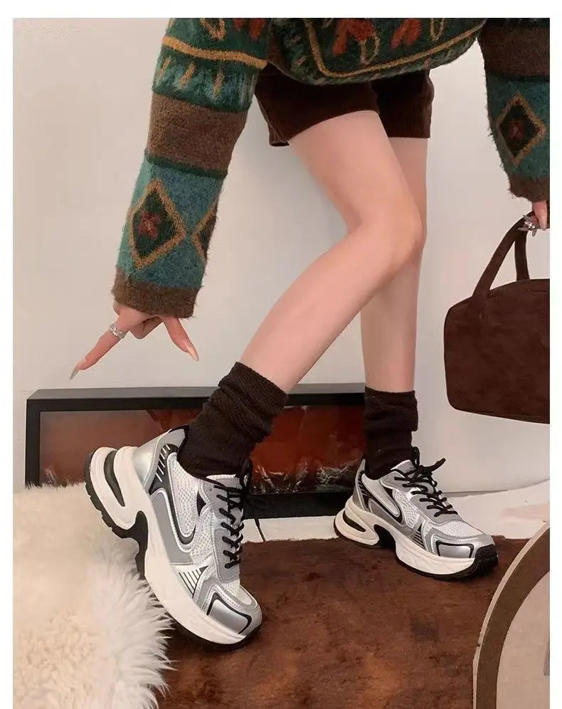Women's Fashion Sneakers 2025 New Casual Running Sneakers Design Luxury Women's Shoes Breathable Tennis Shoes Platform Shoes