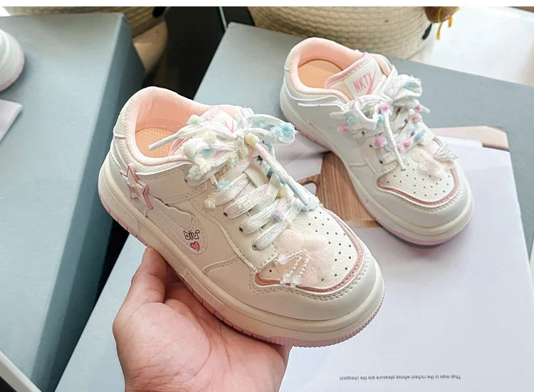 Girls' white sneakers 2025 autumn New leather breathable casual shoes, girls' soft-soled sports shoes and running shoes