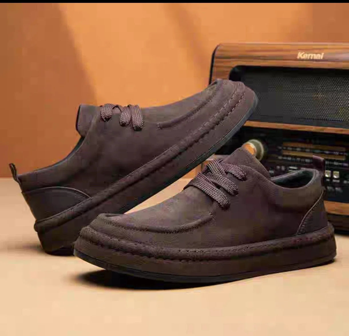 Men's Shoes Are Fashionable Brown Casual Shoes Made of Durable Suede Material Comfortable Walking Shoes Suitable for Daily Wear   (Available)