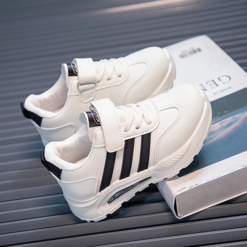 2026 New Spring Fall Sport Shoes for Boys Fashion Patchwork Stripes Dad Sneakers for Girls Black Khaki Gray Kids Trainers