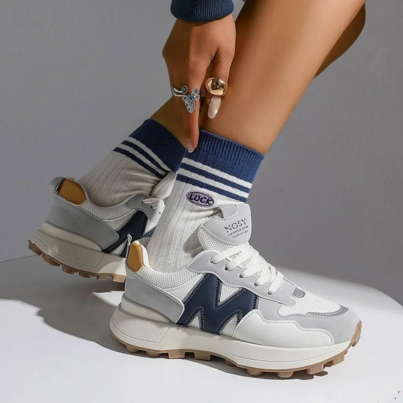 Women New Breathable Sneakers High-end Sport Balance Fashion Shoes for Women Office Trend Luxury Sneakers Women Zapatos De Mujer