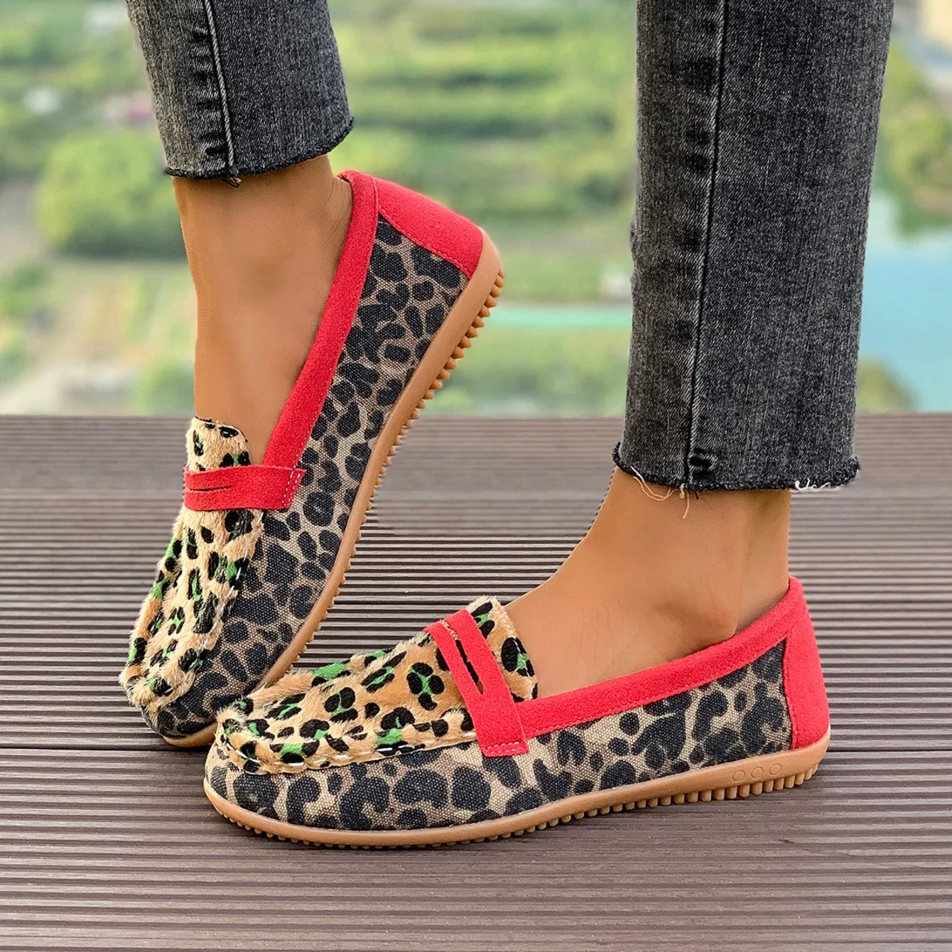 Women Flats Shoes Spring Autumn New Fashion Comfortable Elegant Sneakers Women Leopard Print Wear-Resistant Single Shoes Women