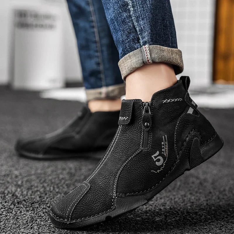 Sneakers Men Casual Shoes Outdoor Anti Slip Man Ankle Boots High Quality Sneakers Man Flat Bottomed Short Boots Shoes for Men