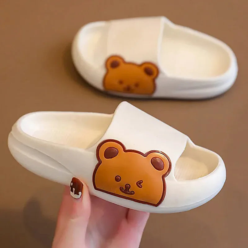 New Fashion Toddler Slippers Kids Cartoon Bear Beach Outdoor Flip Flops Boys Girls Cute Soft Sole Non-Slip Bathroom Home Shoes