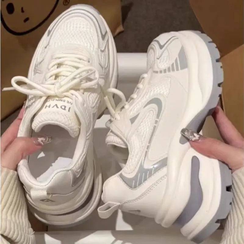Women's Fashion Sneakers 2025 New Casual Running Sneakers Design Luxury Women's Shoes Breathable Tennis Shoes Platform Shoes