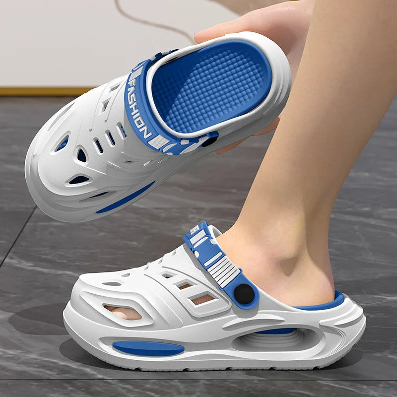 Thick-soled hole shoes for men, summer outdoor toe-caps slippers, sports sandals with anti-slip and sand-crawling feeling