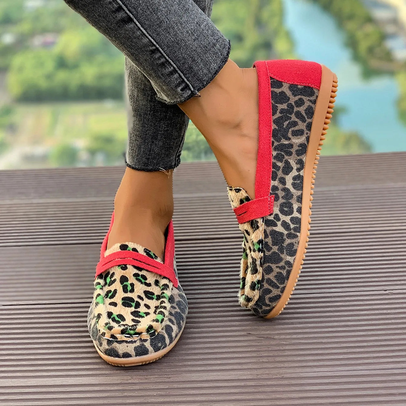 Women Flats Shoes Spring Autumn New Fashion Comfortable Elegant Sneakers Women Leopard Print Wear-Resistant Single Shoes Women