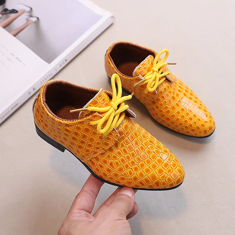 Children Boys Leather Shoes 2025 New Retro Fashion Lace Up Pointed Toe Dress Shoes Uniform Kids Oxford Performance Flats Shoes
