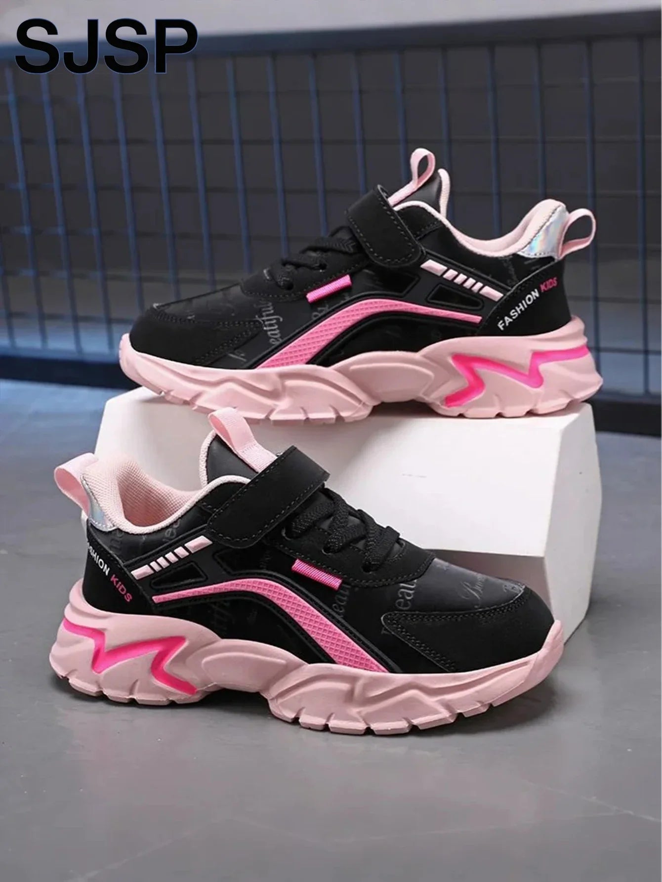 Children's Casual Pink Girls' Leather Shoes, Fashionable Lightweight Running Shoes for Teenagers Aged 7-15, Student Kids' Sports Shoes for Girls