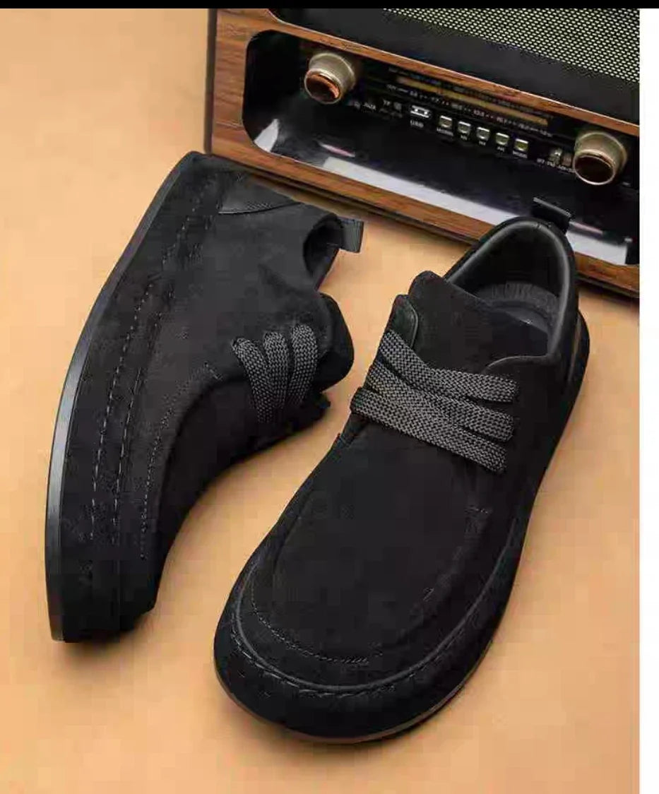 Men's Shoes Are Fashionable Brown Casual Shoes Made of Durable Suede Material Comfortable Walking Shoes Suitable for Daily Wear   (Available)