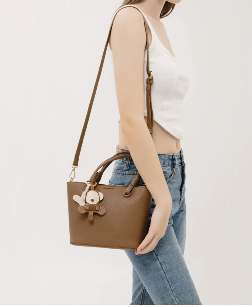 2024 New Bucket Bag for Women, Fashionable and Versatile, Handheld, Diagonal, High End, Single Shoulder, Small and Unique Design