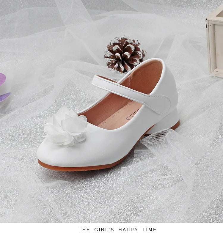 Children's shoes in spring and autumn new girls white Pearl flower Princess shoes fashion high heels wear-resistant and non-slip