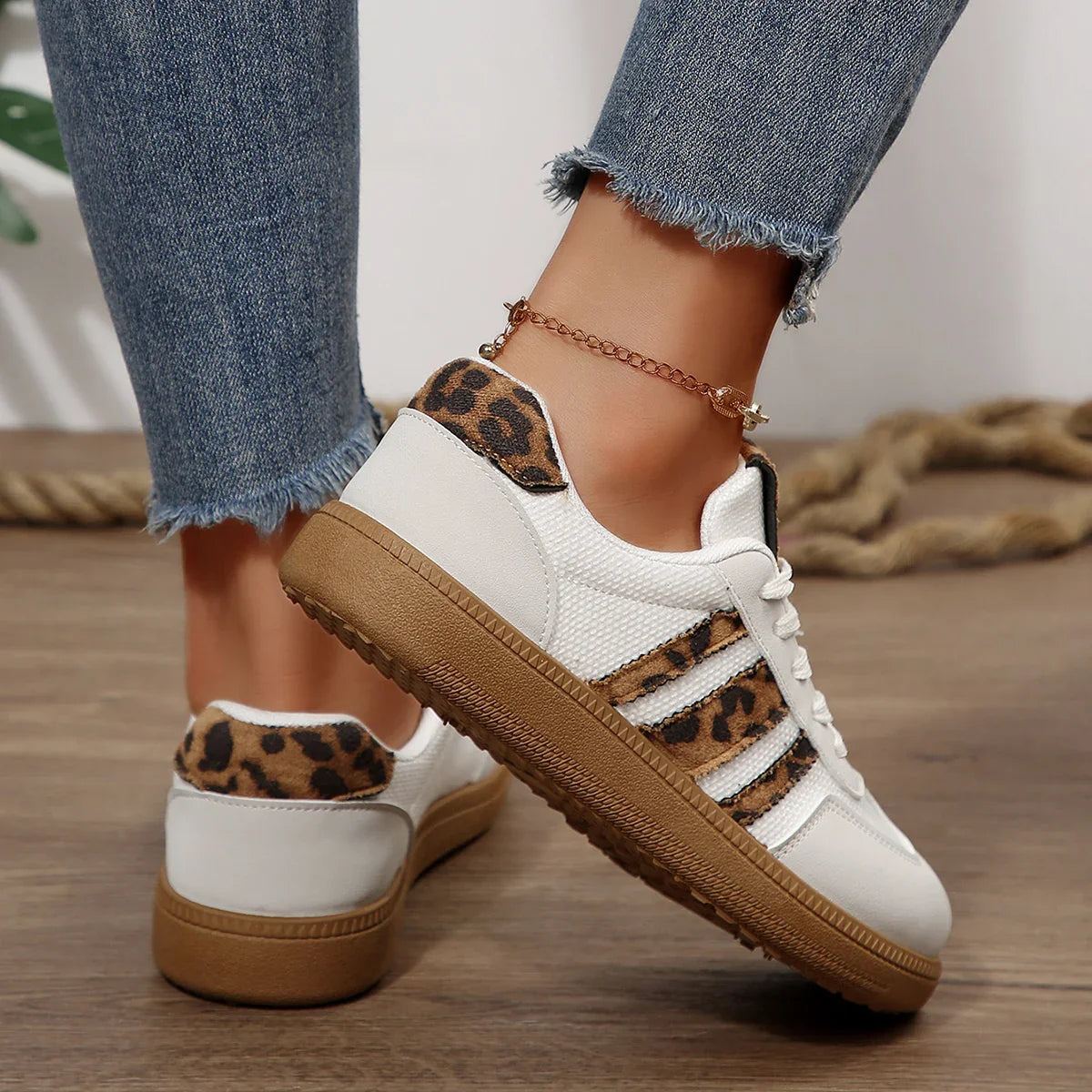 Women Sneakers 2025 New Fashion Luxury Designer Comfortable Shoes for Women Brand Classical Outdoor Casual Sneakers Women