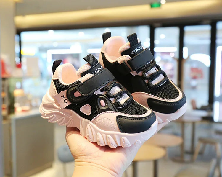 2025 New Spring Autumn Boys White Shoes Girls Breathable Mesh Casual Soft Sole Sneakers Kids Running Shoes Children Sports Shoes