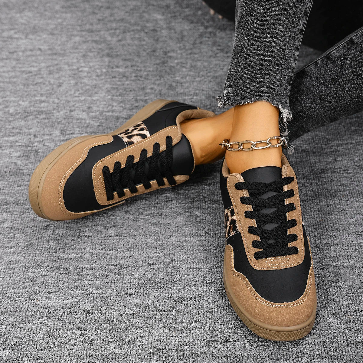 Women Sneakers 2025 New Fashion Luxury Designer Shoes for Women Brand Classical Outdoor Casual Sneakers Women Zapatos De Mujer