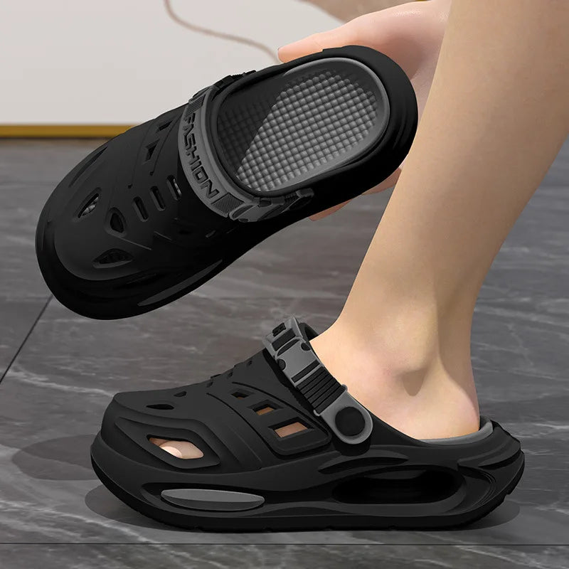 Thick-soled hole shoes for men, summer outdoor toe-caps slippers, sports sandals with anti-slip and sand-crawling feeling