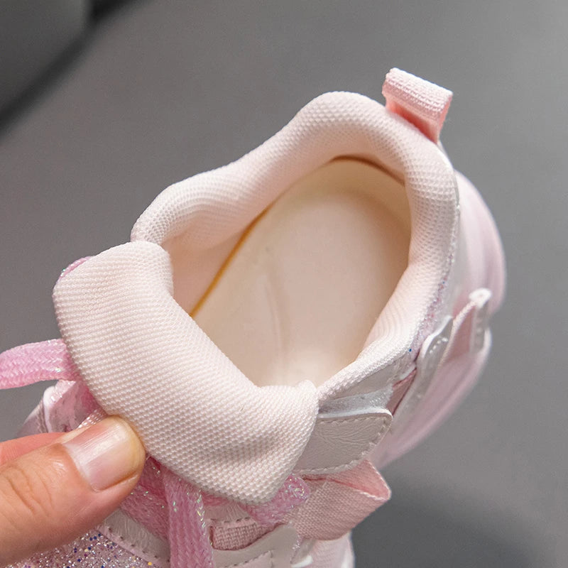 Fashion Versatile Sneakers for Girls 2026 New Autumn Toddler Running Shoes Soft Sole All-day Comfort Kids School Sports Sneakers