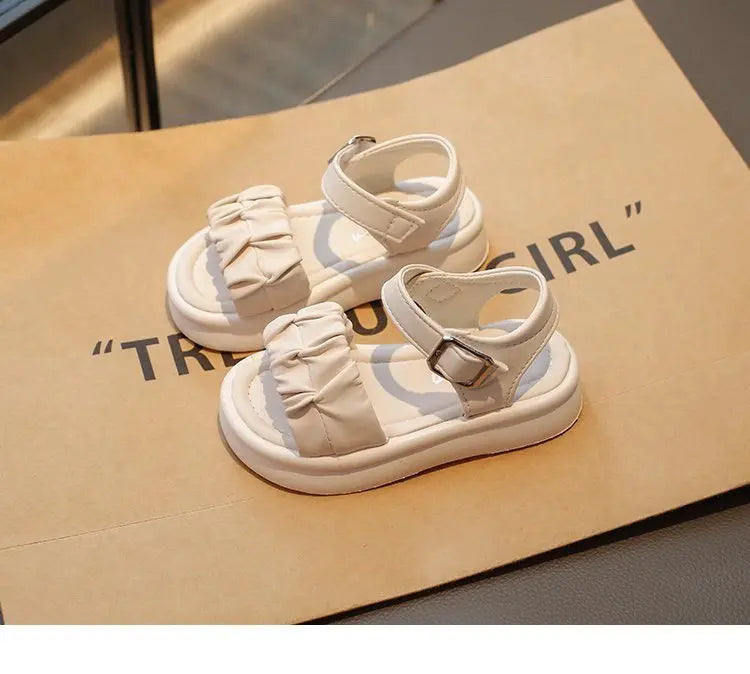 Girls' Elegant Sandals - Versatile & Stylish For Indoor/Outdoor, Beach-Ready Princess Shoes , Breathable & Lightweight