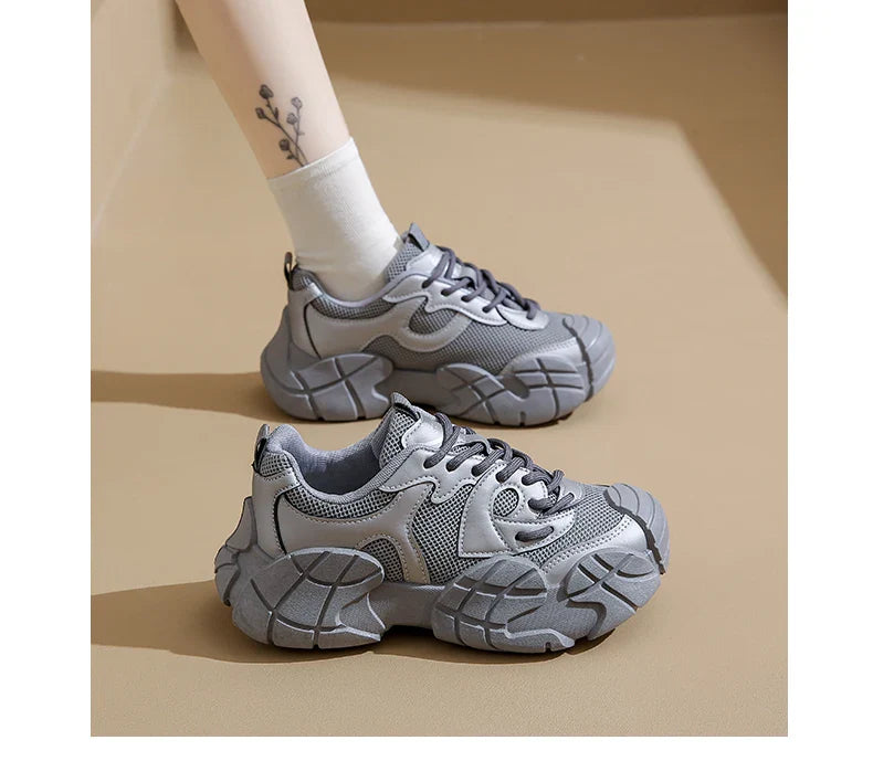 Women Platform Sneakers Lace Up Running Sports Shoes Soft Breathable Tennis Sneakers Casual Outdoor Comfortable Shoes For Female