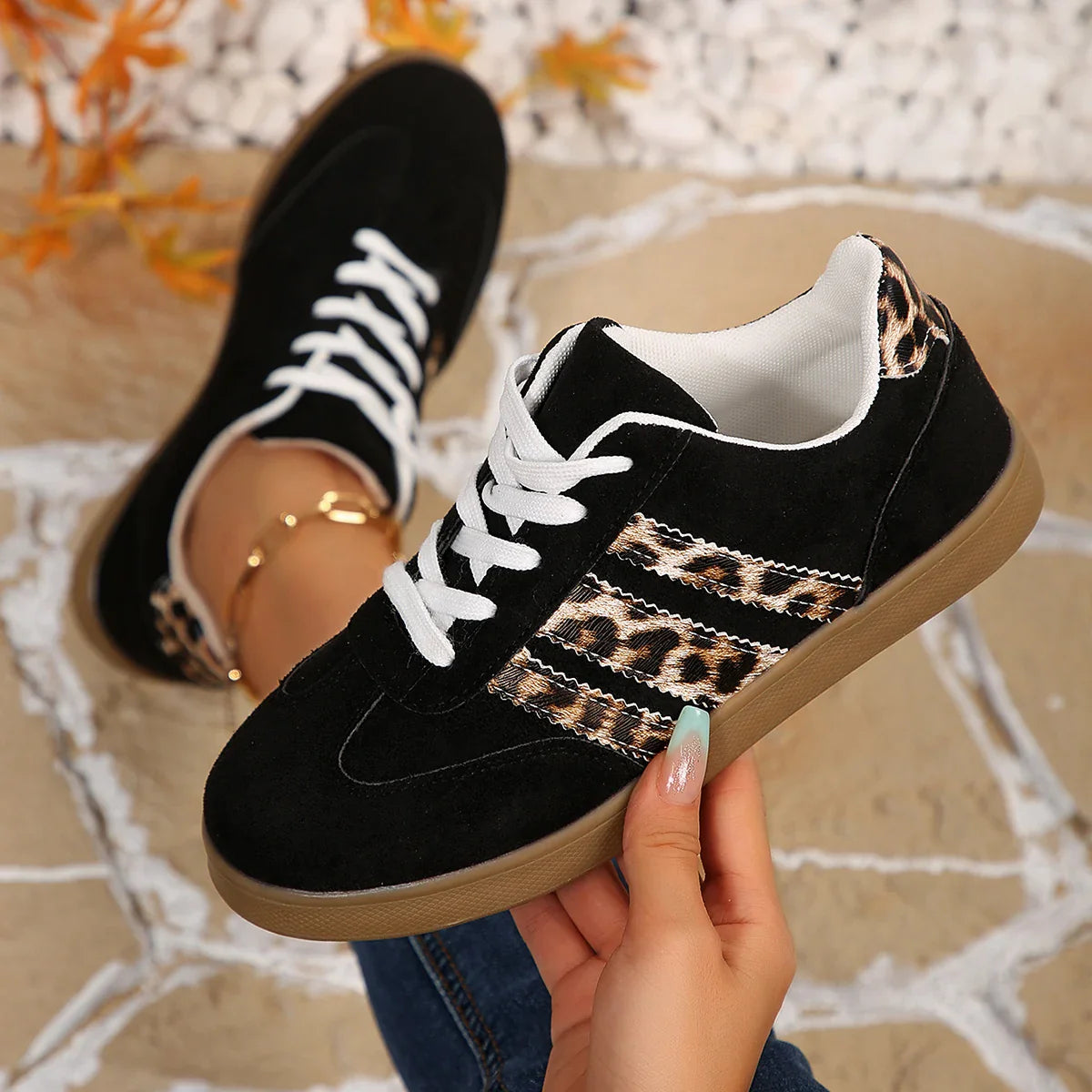 Women Sneakers 2025 Spring New Luxury Flat Loafers Comfortable Slip on Soft Sneakers Trend Lightweight Outdoor Shoes for Women