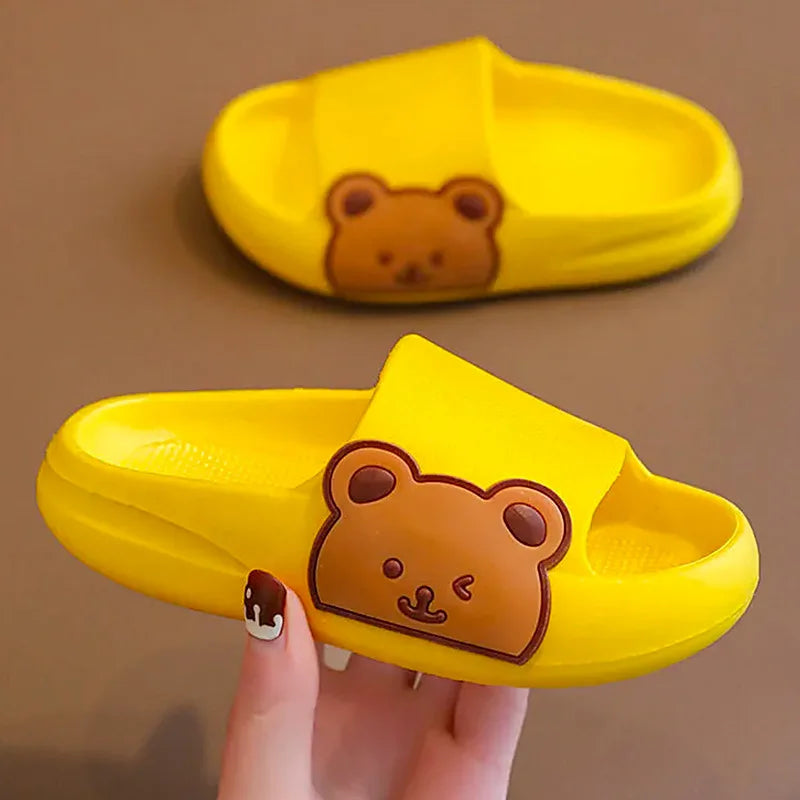 New Fashion Toddler Slippers Kids Cartoon Bear Beach Outdoor Flip Flops Boys Girls Cute Soft Sole Non-Slip Bathroom Home Shoes
